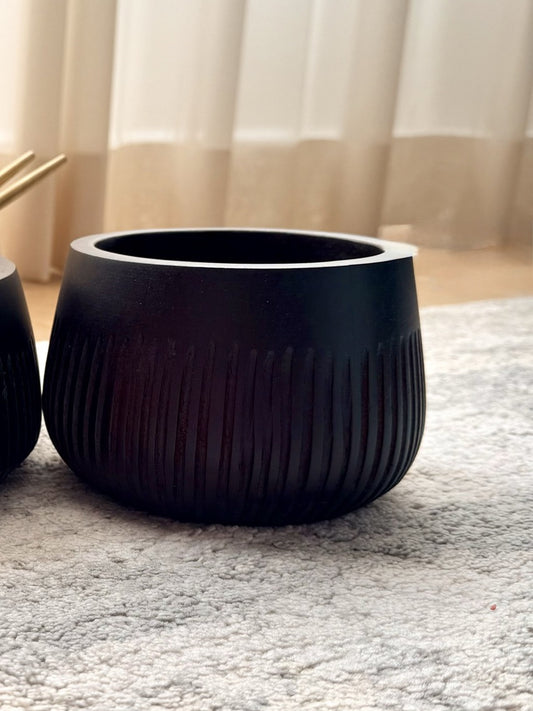 Petite Carved Bowl — Noir — in-home, mango wood, The Marigold Touch